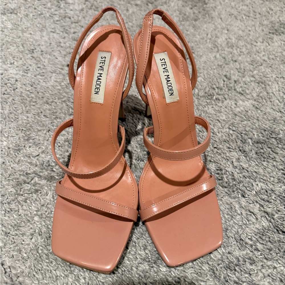 Steve Madden Peach Strappy Heels